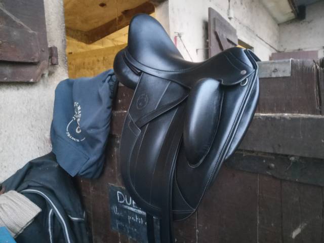 Sella da dressage  Maurel  17" - 2025
