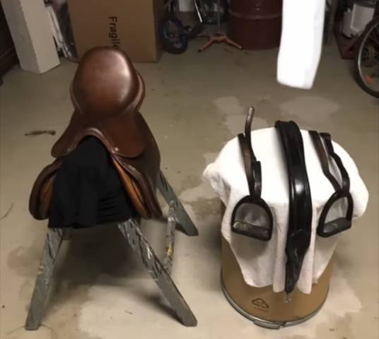 Sella da salto ostacoli Devoucoux  17.5" - 2000