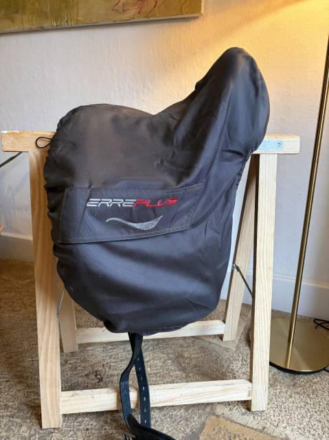 Sella da dressage Erreplus Vittoria 17" - 2023