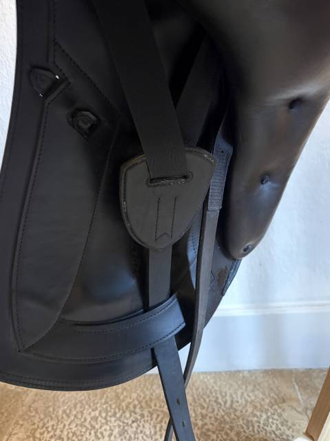 Sella da dressage Erreplus Vittoria 17" - 2023