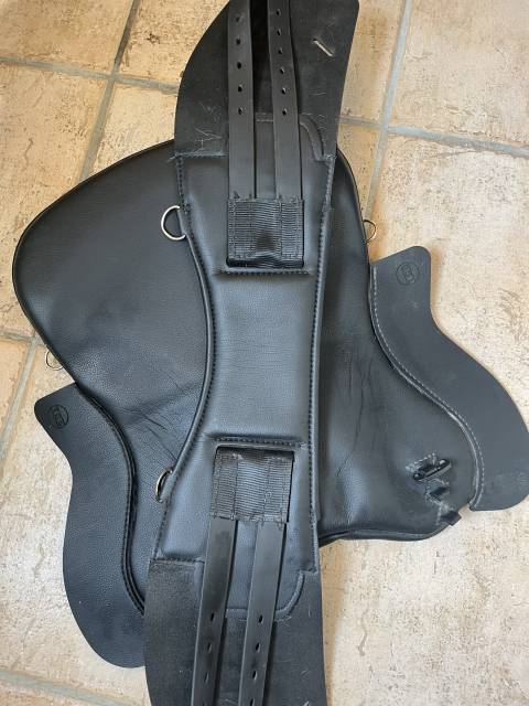 Sella sanza arcione  Total Contact Saddle  17" - 2024