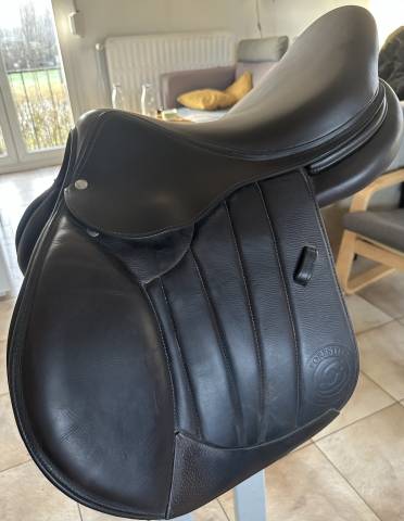 Sella da salto ostacoli Forestier  17" - 2023