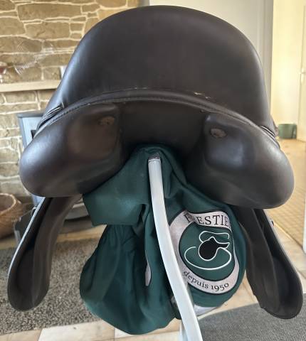 Sella da salto ostacoli Forestier  17" - 2023