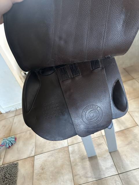 Sella da salto ostacoli Forestier  17" - 2023