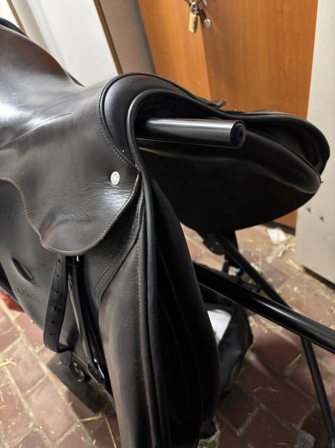 Sella mista Herv&eacute; Godignon  17.5" - 2021