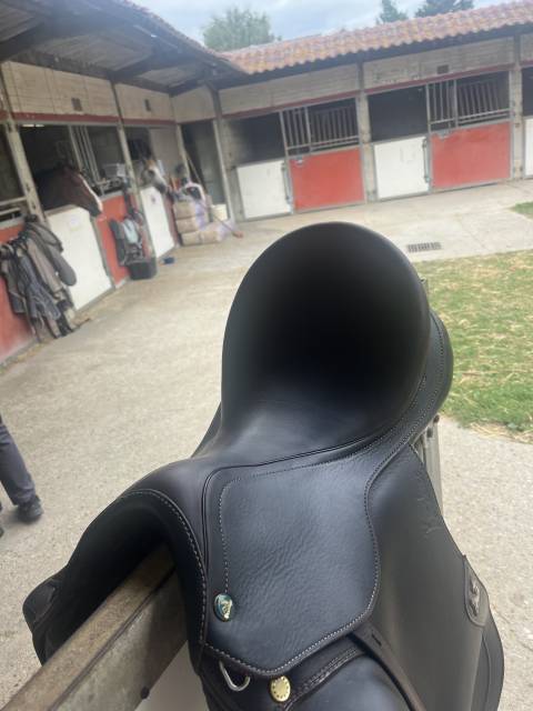 Sella da dressage Prestige Italia  17" - 2010