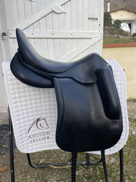 Sella da dressage Aulion  17" - 2024