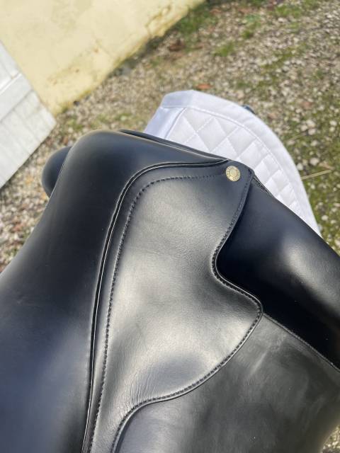 Sella da dressage Aulion  17" - 2024