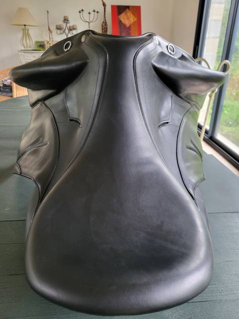 Sella da dressage Devoucoux  18" - 2020