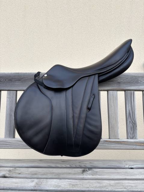 Sella da salto ostacoli Butet  18" - 2016