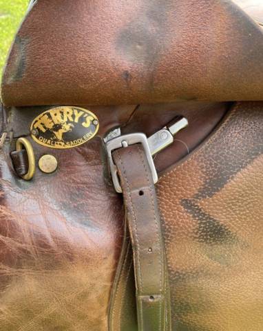 Altra sella Terrys Quality Saddlery 16" - 2022