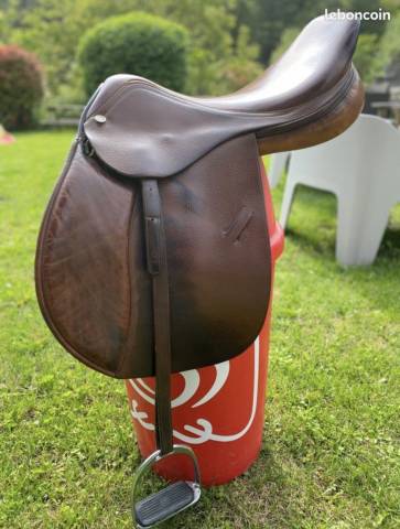 Altra sella Terrys Quality Saddlery 16" - 2022