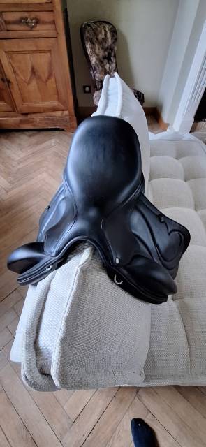 Sella da dressage Antar&egrave;s  17" - 2022