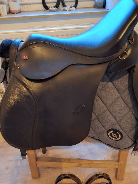 Sella mista KENT & MASTERS  17" - 2022