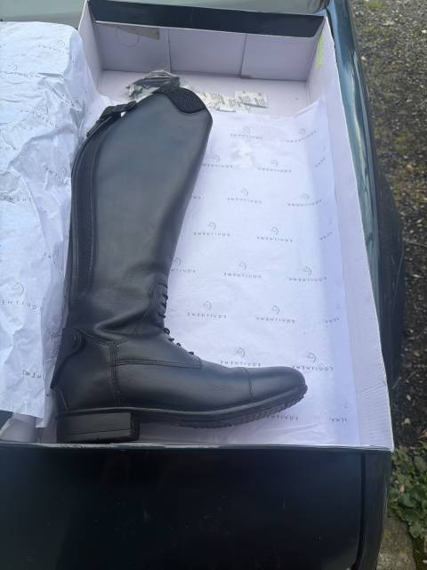  Equith&egrave;me Occasione