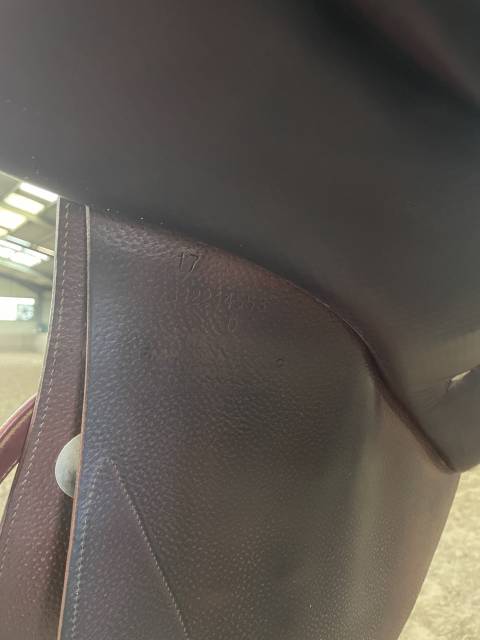 Sella da salto ostacoli Meyer  17" - 2021