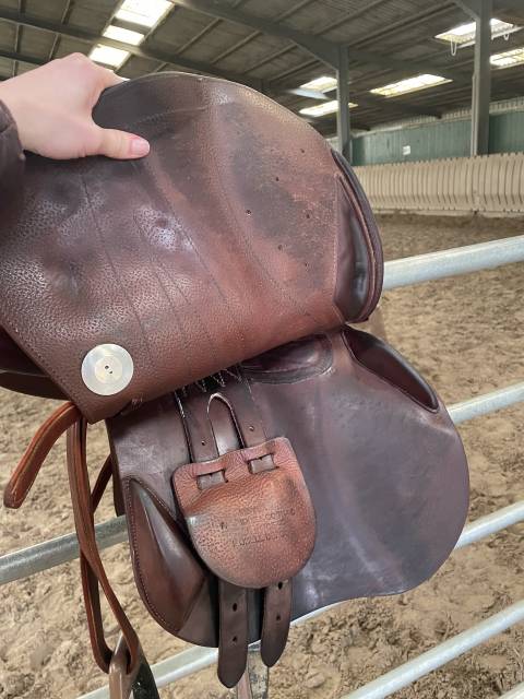 Sella da salto ostacoli Meyer  17" - 2021