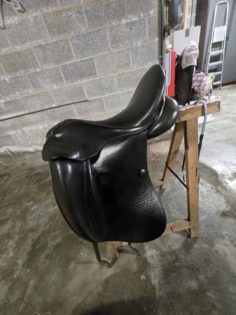 Sella da dressage Eric Thomas  17.5" - 2020