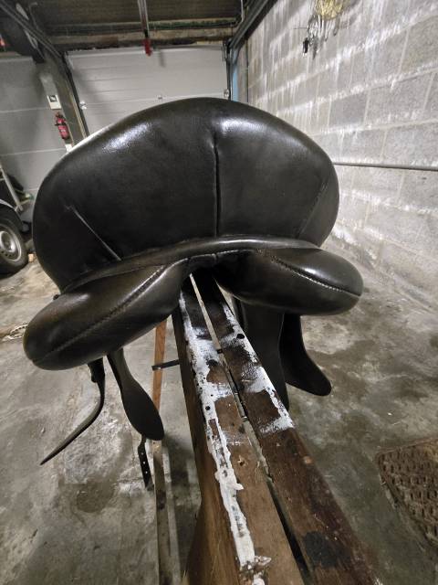 Sella da dressage Eric Thomas  17.5" - 2020