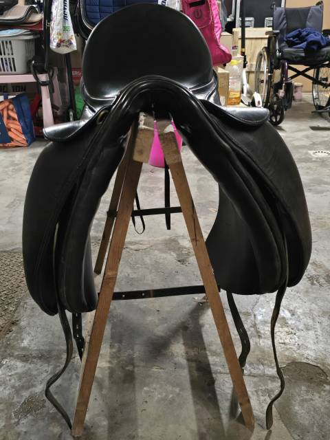 Sella da dressage Eric Thomas  17.5" - 2020