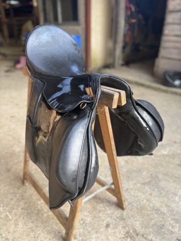Sella da dressage Kieffer  17.5" - 2012