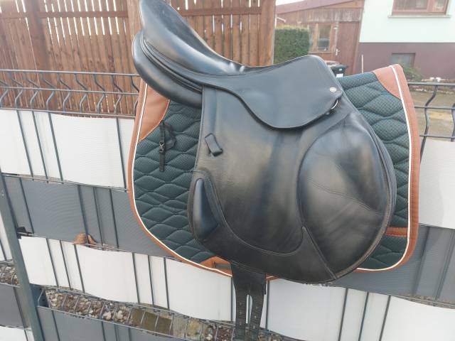 Sella da salto ostacoli Antar&egrave;s  17.5" - 2006