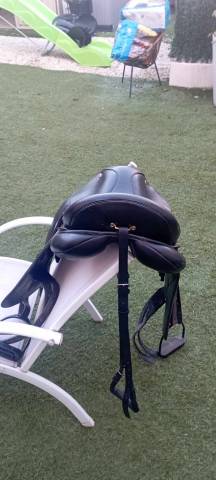 Sella da dressage Eric Thomas  17.5" - 2014