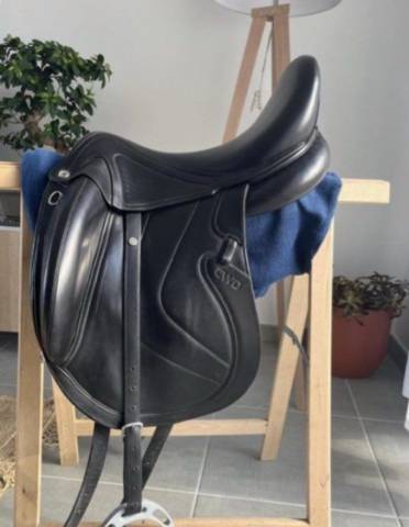 Sella da dressage CWD  17.5" - 2020