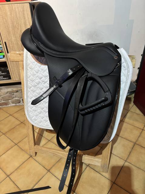 Sella da dressage Norton  18" - 2025