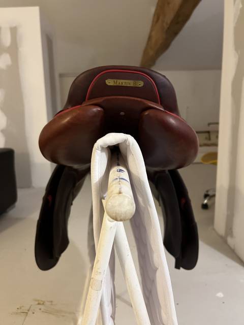 Sella da salto ostacoli CWD  17" - 2023