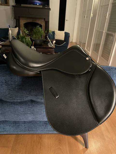 Sella mista Eric Thomas  16.5" - 2024