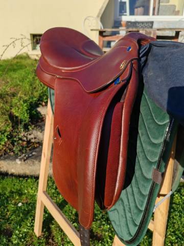 Sella da dressage Stubben  18" - 2022