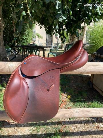 Sella da salto ostacoli Stubben  17.5" - 2020