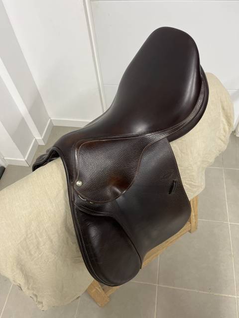 Sella da salto ostacoli Devoucoux Biarritz 17.5" - 2010