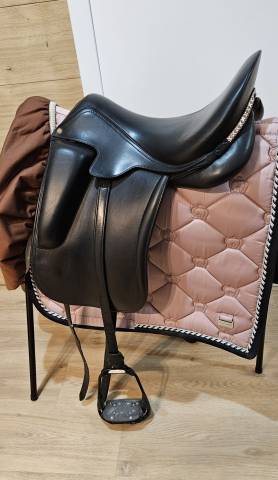 Sella da dressage Aulion  16.5" - 2022