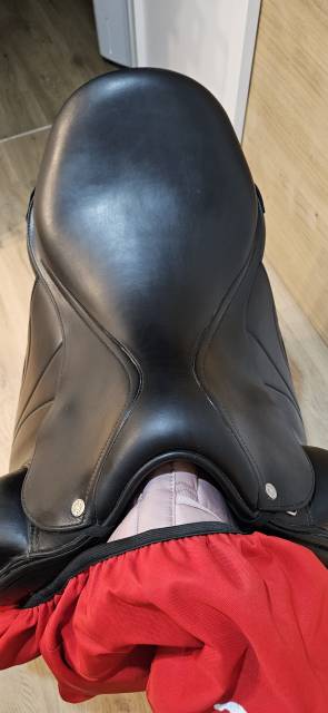 Sella da dressage Equipe  17.5" - 2024