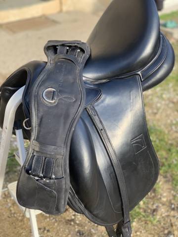 Sella da dressage Childeric  17.5" - 2023