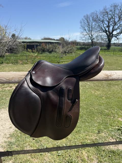 Sella da salto ostacoli GBS  17.5" - 2017