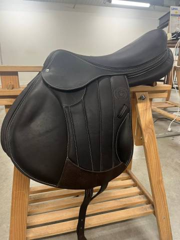 Sella da salto ostacoli Forestier  18" - 2025