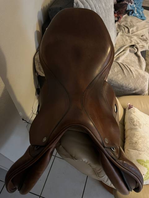 Sella da salto ostacoli Equipe  17.5" - 2008