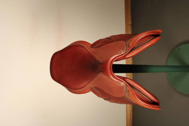 Sella da salto ostacoli CWD  17.5" - 2022