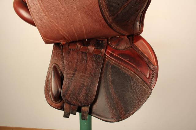 Sella da salto ostacoli CWD  17.5" - 2020