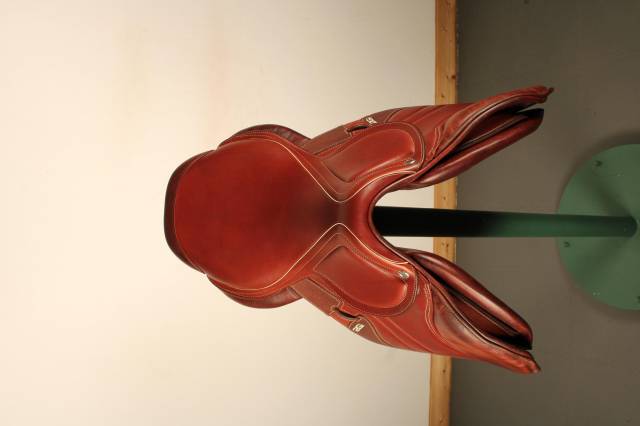 Sella da salto ostacoli CWD  17.5" - 2020