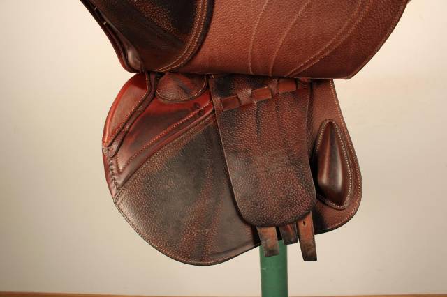 Sella da salto ostacoli CWD  17.5" - 2020