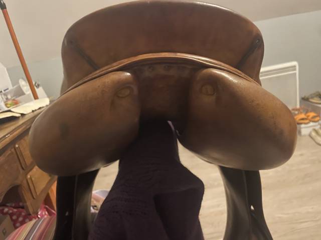 Sella da salto ostacoli Delgrange  17" - 2010