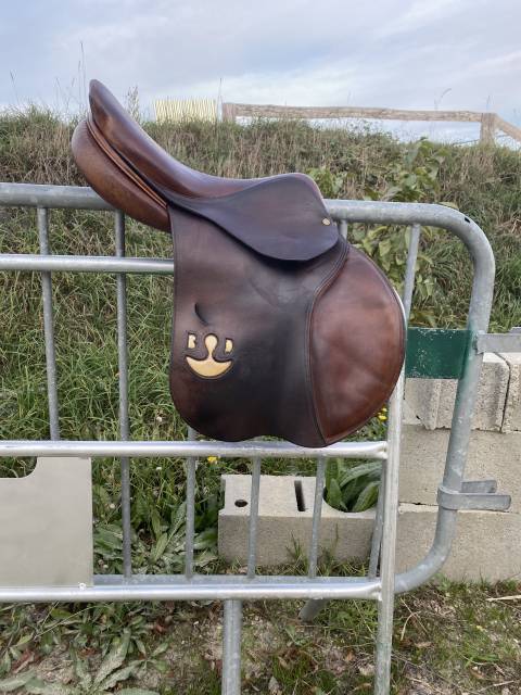 Sella da salto ostacoli Delgrange  17" - 2010