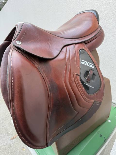 Sella da salto ostacoli CWD 2 GS CONTACT 16.5" - 2022