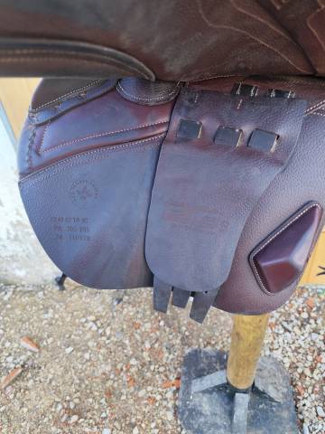 Sella da salto ostacoli CWD 2gs SE40 17.5" - 2024