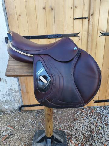 Sella da salto ostacoli CWD 2gs SE40 17.5" - 2024