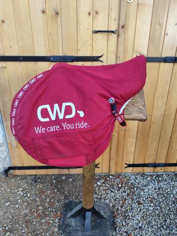 Sella da salto ostacoli CWD 2gs SE40 17.5" - 2024